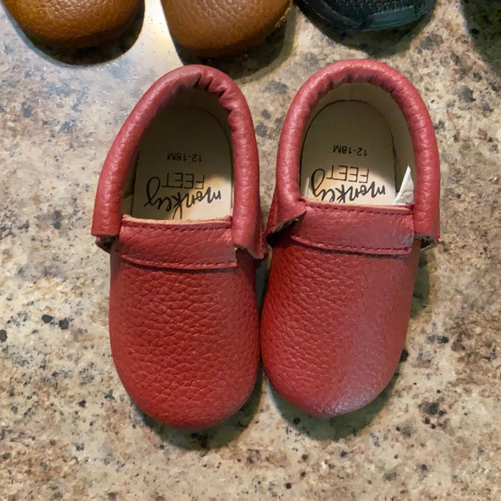 Reddish Monkey Feet